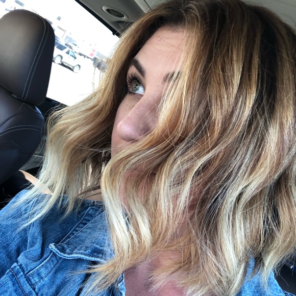 Meet your Posher, Jennifer - Picture 1 of 1